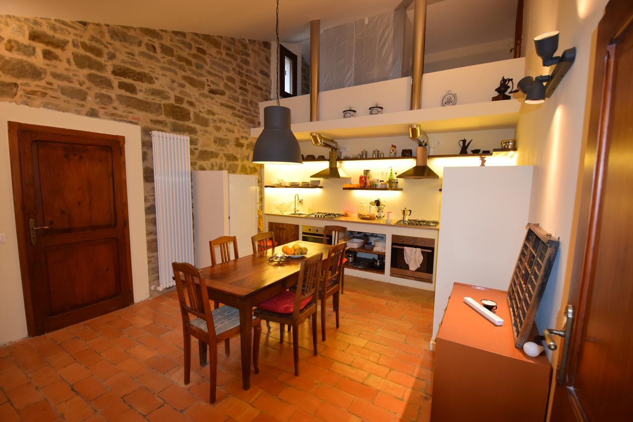 Agriturismo Terra Selvatica Valfabbrica ภายนอก รูปภาพ