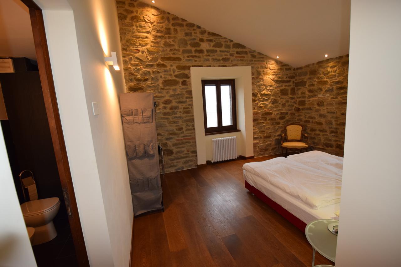 Agriturismo Terra Selvatica Valfabbrica ภายนอก รูปภาพ